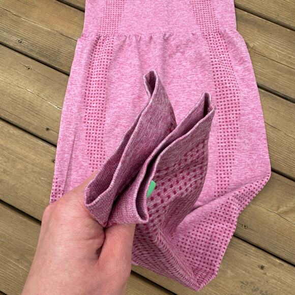 Gym Wolf size L High-Waisted Athletic Leggings - Magenta Pink - Picture 4 of 9